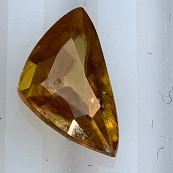 1.3 CT Natural Golden Sphene Color Change Loose Gemstone - Picture 5 of 13